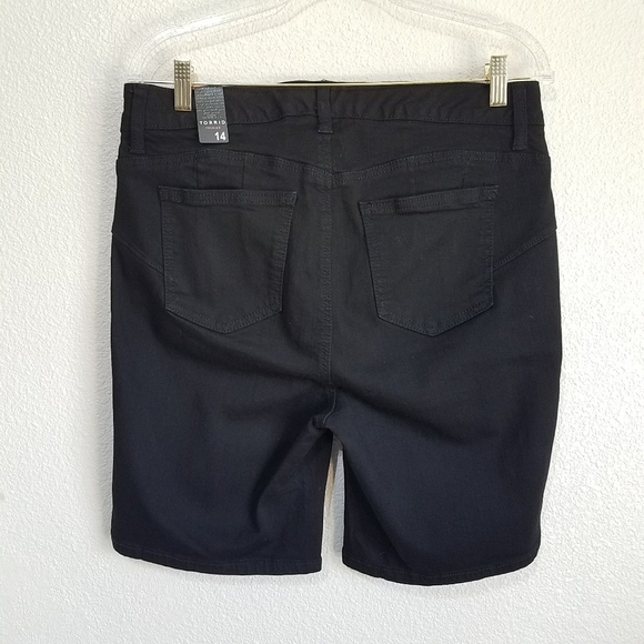 Torrid Bermuda Jean Shorts - Picture 2 of 9